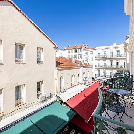 Le Casanova Avec Balcon Au Coeur Du Centre-ville *