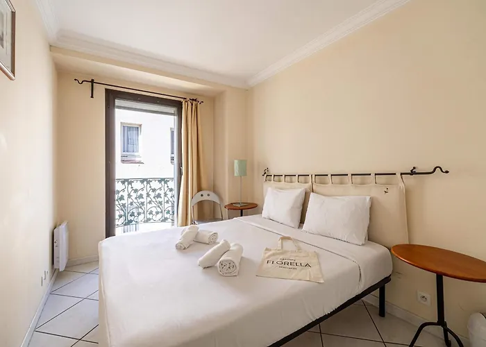 Le Casanova Avec Balcon Au Coeur Du Centre-ville アパート