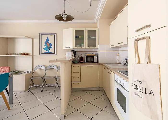 Le Casanova Avec Balcon Au Coeur Du Centre-ville アパート カンヌ