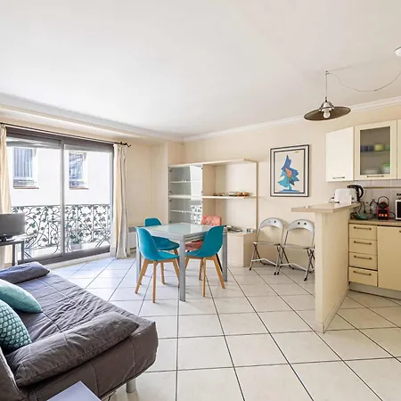Le Casanova Avec Balcon Au Coeur Du Centre-ville Апартаменты